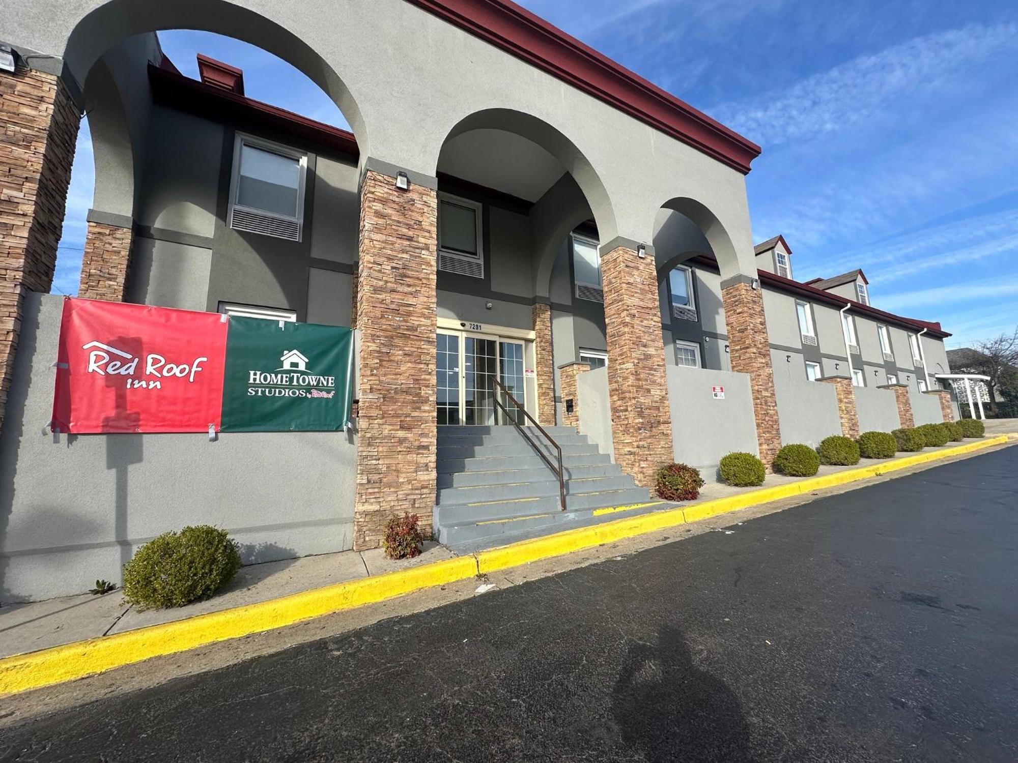 Hometowne Studios By Red Roof Richmond, Va - W Broad St Dumbarton Экстерьер фото